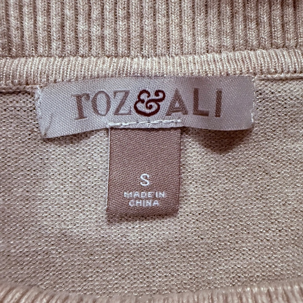 Roz & Ali shirt - Picture 3 of 3